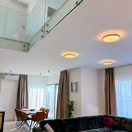 Luxury Stivasnica *