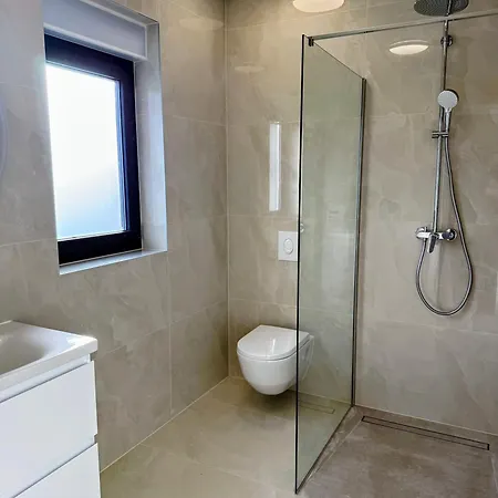 Luxury Stivasnica * Ražanj