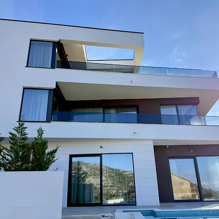 Luxury Stivasnica *