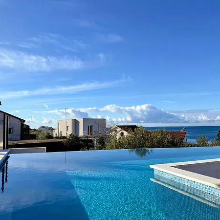 Luxury Stivasnica * Ražanj