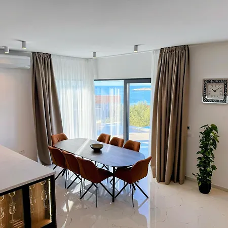 Luxury Stivasnica