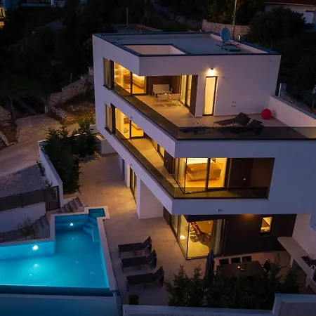 Luxury Stivasnica