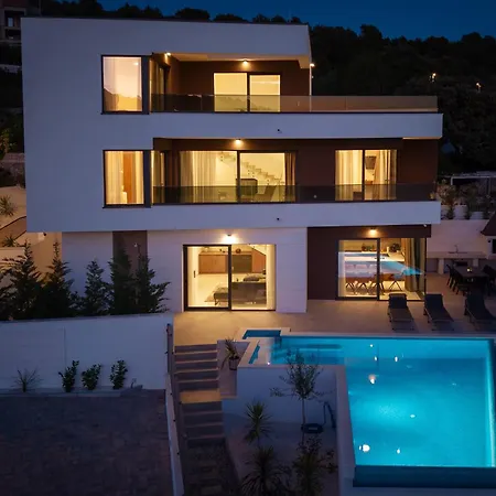 Luxury Stivasnica *